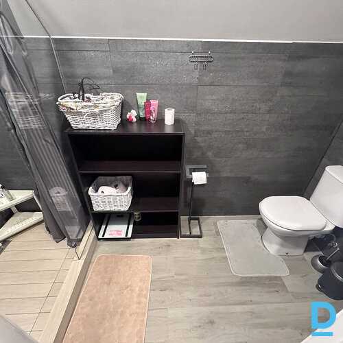 Pārdod dzīvokli Ķemeru iela 48