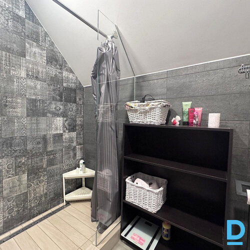 Pārdod dzīvokli Ķemeru iela 48