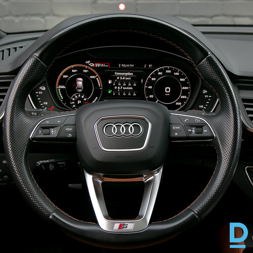 Pārdod Audi Q5 55 Tfsi 367zs E Plugin, 2020 Pārdod Audi Q5 55 Tfsi 367zs E Plugin, 2020