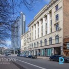 Birojs vēsturiskā ēkā pie Brīvības bulvāra un Elizabetes ielu krustojuma