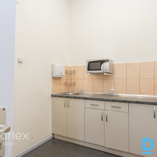 Birojs vēsturiskā ēkā pie Brīvības bulvāra un Elizabetes ielu krustojuma Birojs vēsturiskā ēkā pie Brīvības bulvāra un Elizabetes ielu krustojuma