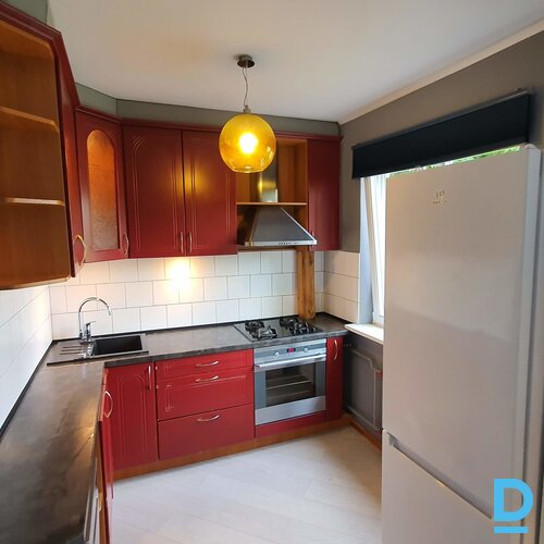 Pārdod dzīvokli Rīga Iļģuciems Skujenes 9