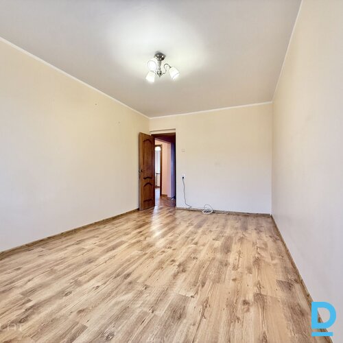 Pārdod dzīvokli Dravnieku iela 7