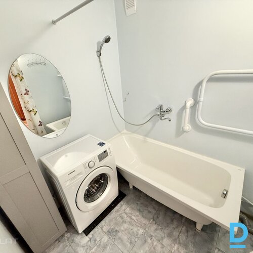 Pārdod dzīvokli Dravnieku iela 7