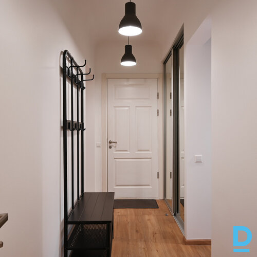 Pārdod dzīvokli Bruņinieku iela 68a