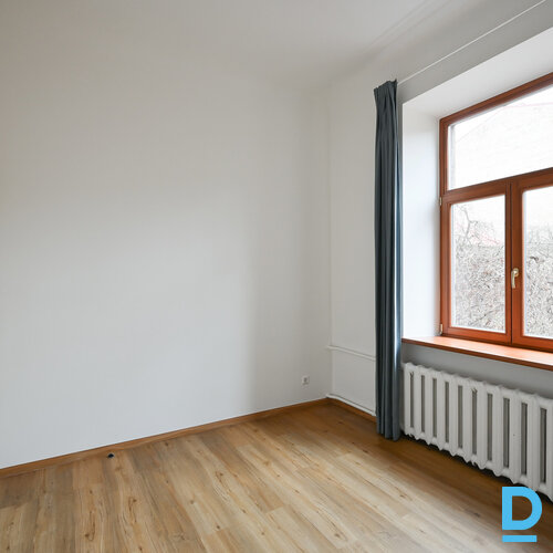 Pārdod dzīvokli Bruņinieku iela 68a