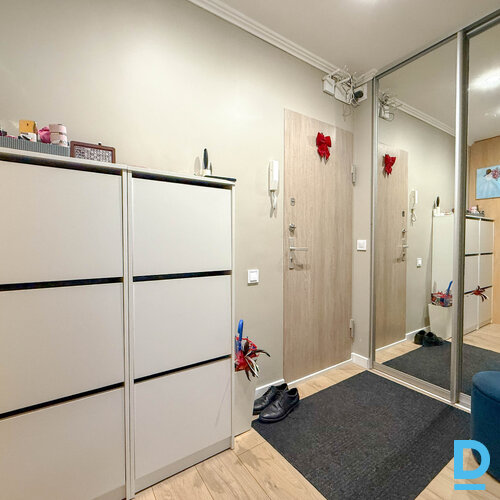 Pārdod dzīvokli Ledus iela 2