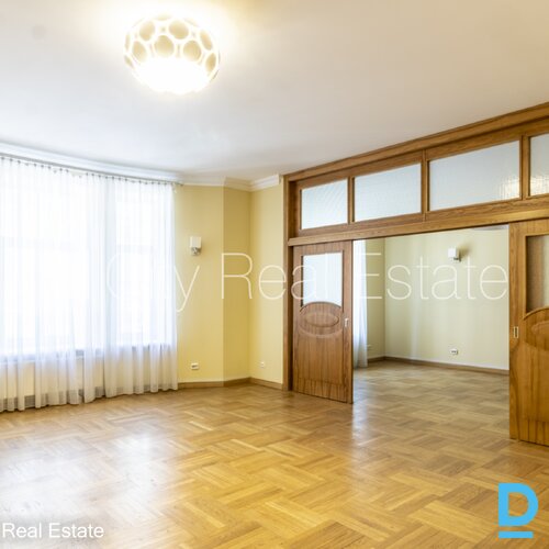 Izīrē dzīvokli Rīgā