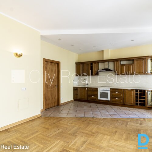 Izīrē dzīvokli Rīgā