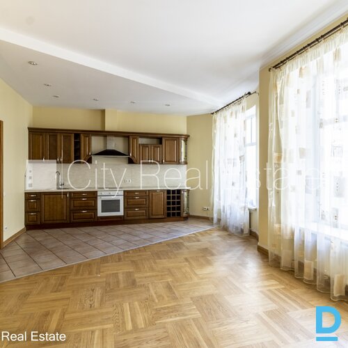 Izīrē dzīvokli Rīgā