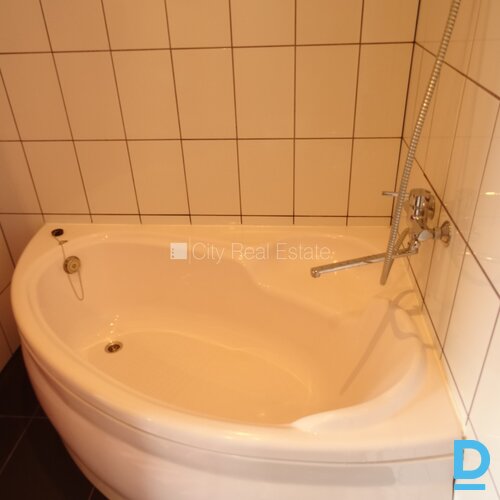 Izīrē dzīvokli Rīgā