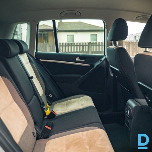 Pārdod Volkswagen Tiguan 2.0i, 2015
