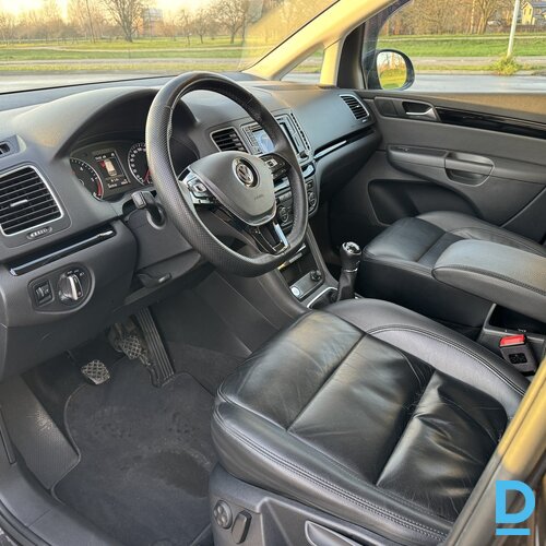 Pārdod Volkswagen Sharan 2.0d, manuāls, 2017