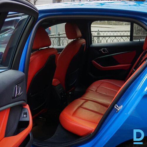 Pārdod BMW 135 2.0i, automāts, 2020