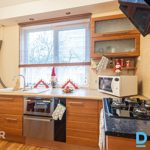 Vienā no skaistākajām un sakoptākajām Pierīgas vietām — ciematā "Padebeši" tiek Vienā no skaistākajām un sakoptākajām Pierīgas vietām — ciematā "Padebeši" tiek