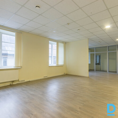 Pārdod māju Tvaikonu iela 1, 1105m²
