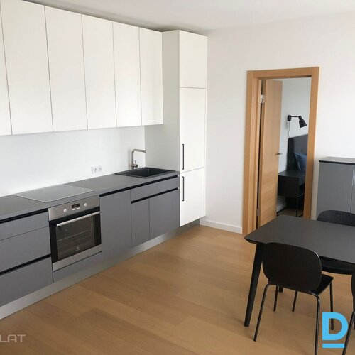 Izīrē dzīvokli Vesetas iela 26