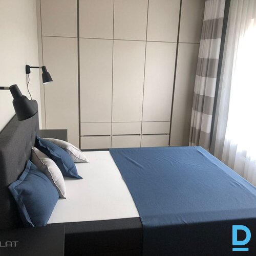 Izīrē dzīvokli Vesetas iela 26