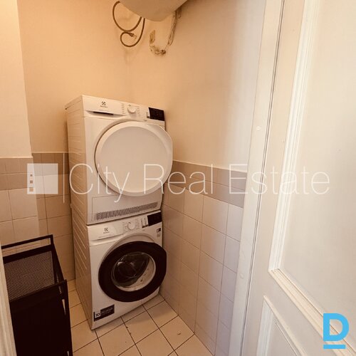 Izīrē dzīvokli Rīgā