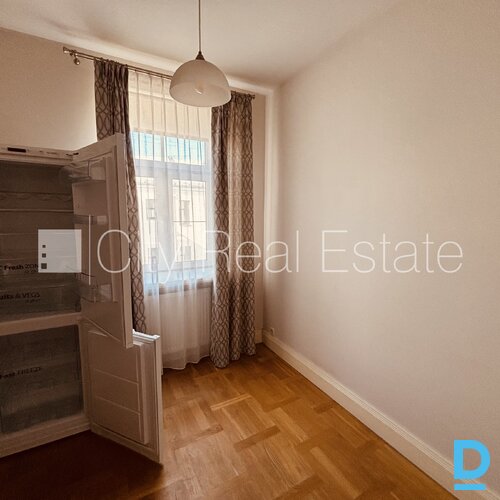 Izīrē dzīvokli Rīgā