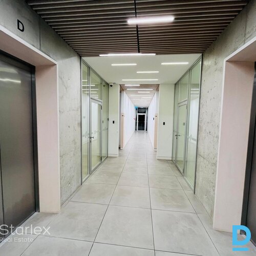 A klases birojs "Place 11" ēkā A klases birojs "Place 11" ēkā