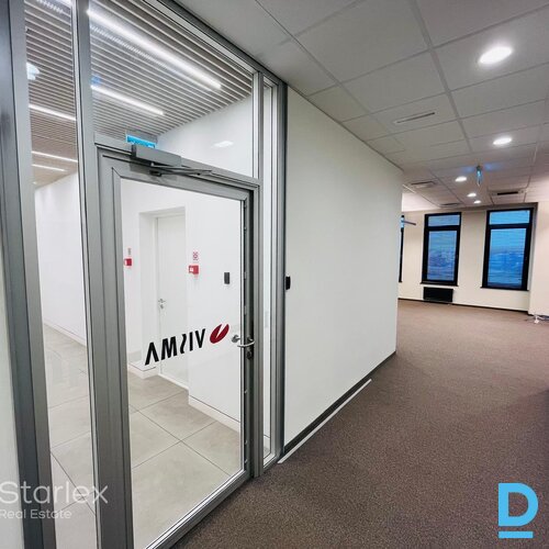 A klases birojs "Place 11" ēkā A klases birojs "Place 11" ēkā