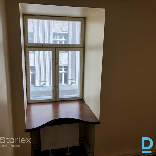 Birojs vēsturiskā koka ēkā Rīgas centrā Birojs vēsturiskā koka ēkā Rīgas centrā