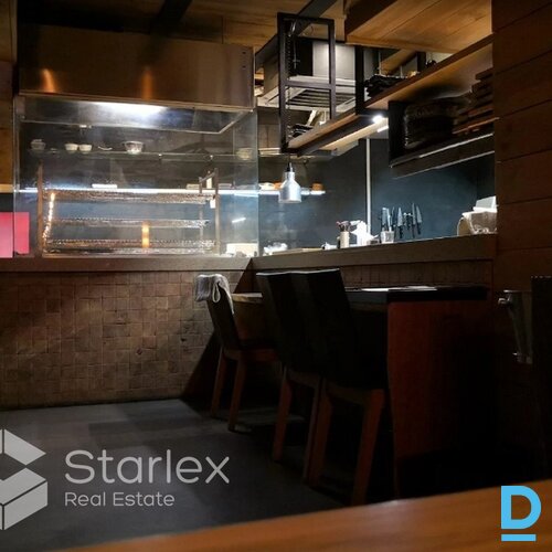 Ēdināšanai piemērotas telpas pie Tērbata/Ģertrūdes ielu krustojuma