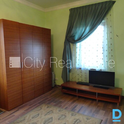 Pārdod māju Jūrmalā Pārdod māju Jūrmalā