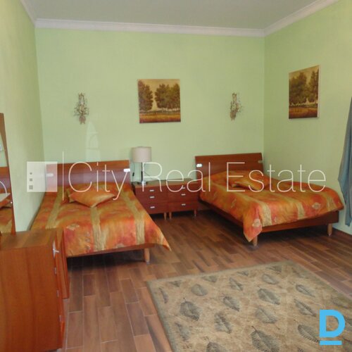 Pārdod māju Jūrmalā Pārdod māju Jūrmalā