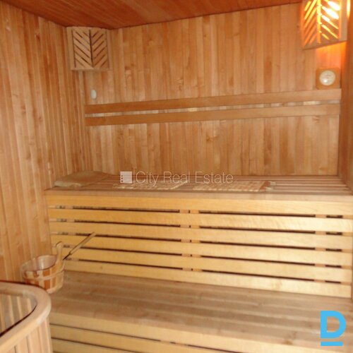 Pārdod māju Jūrmalā Pārdod māju Jūrmalā