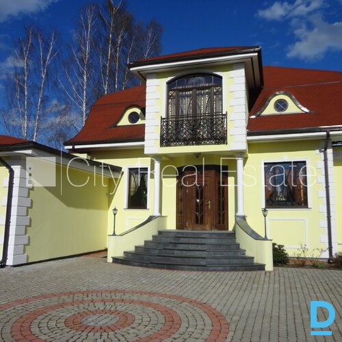 Pārdod māju Jūrmalā Pārdod māju Jūrmalā