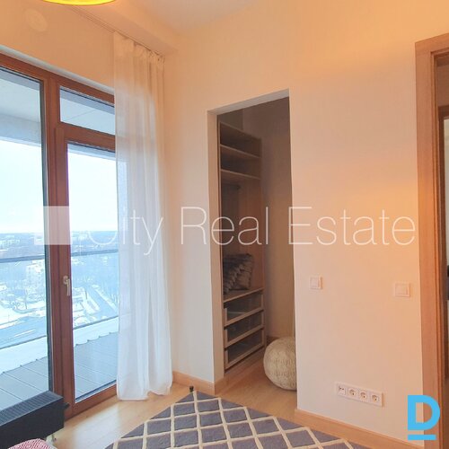 Pārdod dzīvokli Rīgā