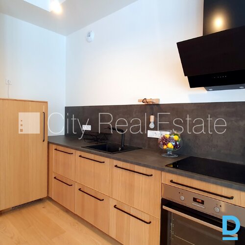 Pārdod dzīvokli Rīgā