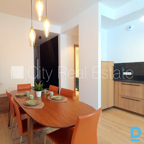 Pārdod dzīvokli Rīgā