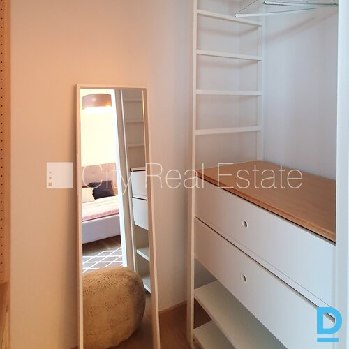 Pārdod dzīvokli Rīgā