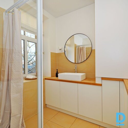 Pārdod dzīvokli Stabu iela 33