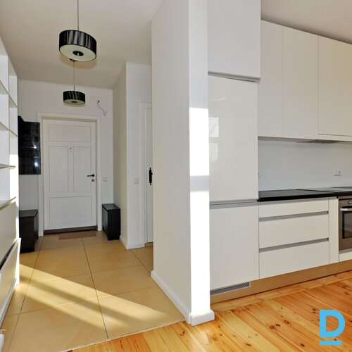 Pārdod dzīvokli Stabu iela 33