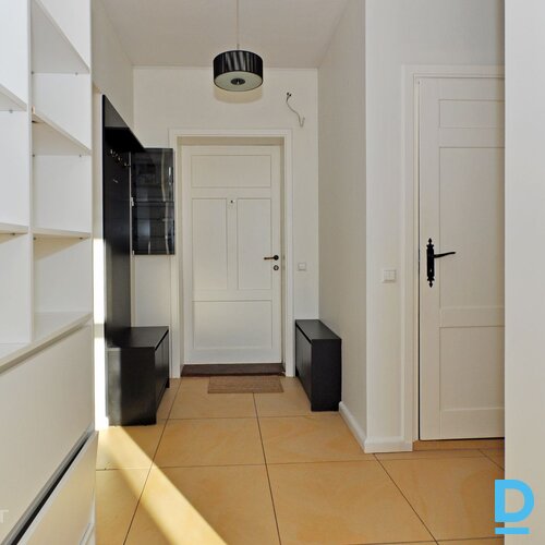 Pārdod dzīvokli Stabu iela 33