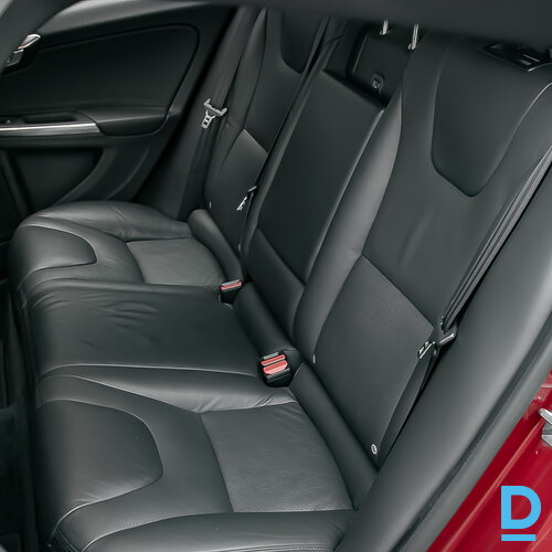 Pārdod Volvo V60 T4, 2013 Pārdod Volvo V60 T4, 2013