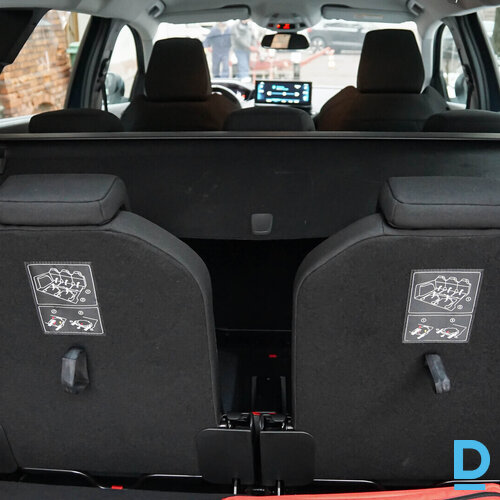 Pārdod Peugeot 5008 1.2i, 2021