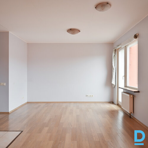 Pārdod dzīvokli Mazcenu aleja 10 Pārdod dzīvokli Mazcenu aleja 10