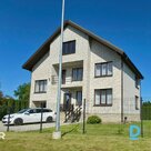 Pārdošanā pārdomāta, pamatīga ģimenes māja ar labiekārtotu teritoriju Siguldā.Mā