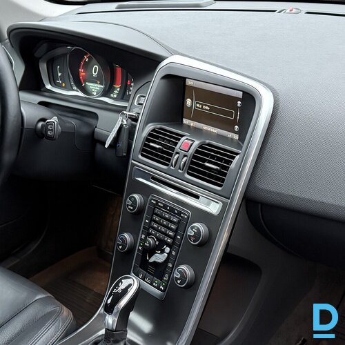 Pārdod Volvo XC60 2.4D5, 2013 Pārdod Volvo XC60 2.4D5, 2013