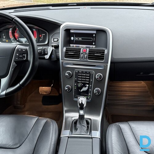 Pārdod Volvo XC60 2.4D5, 2013 Pārdod Volvo XC60 2.4D5, 2013