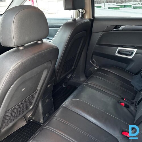 Pārdodu, iznomāju ar izpirkuma tiesībām vai mainu Opel Antara.