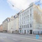 Четырехкомнатная квартира в отремонтированном доме в жилом комплексе "Brīvības 146"