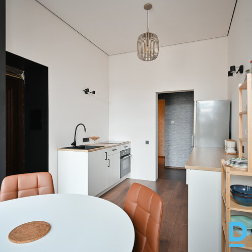 Pārdod dzīvokli Aleksandra Čaka iela 52