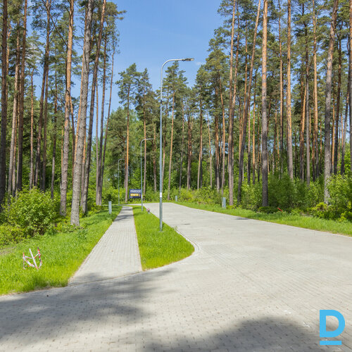 Zemes gabals privātai apbūvei slēgtā, jaunizveidotā privātmāju ciematā Piņķos.Ze Zemes gabals privātai apbūvei slēgtā, jaunizveidotā privātmāju ciematā Piņķos.Ze