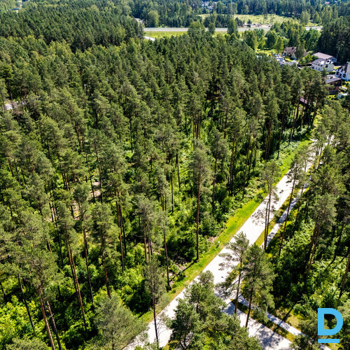 Ar visām pilsētas komunikācijām 639 m² zemes gabals dvīņu mājas būvniecībai.Īpaš Ar visām pilsētas komunikācijām 639 m² zemes gabals dvīņu mājas būvniecībai.Īpaš